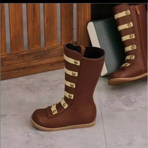 Brown toddler size 9